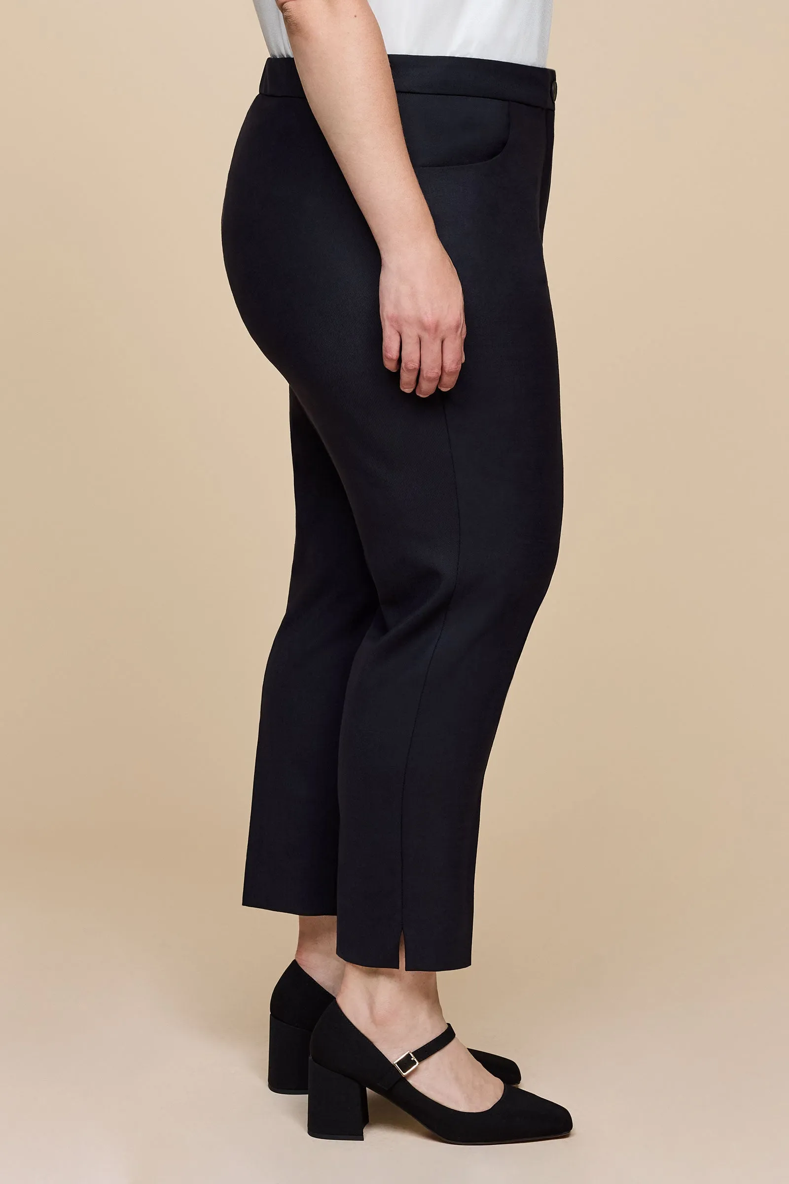 Tapered Wool Trousers Black