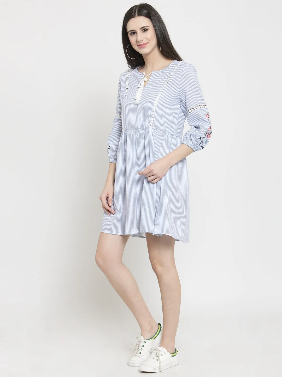 Women Blue Striped Round With V-Neck Shift Dress