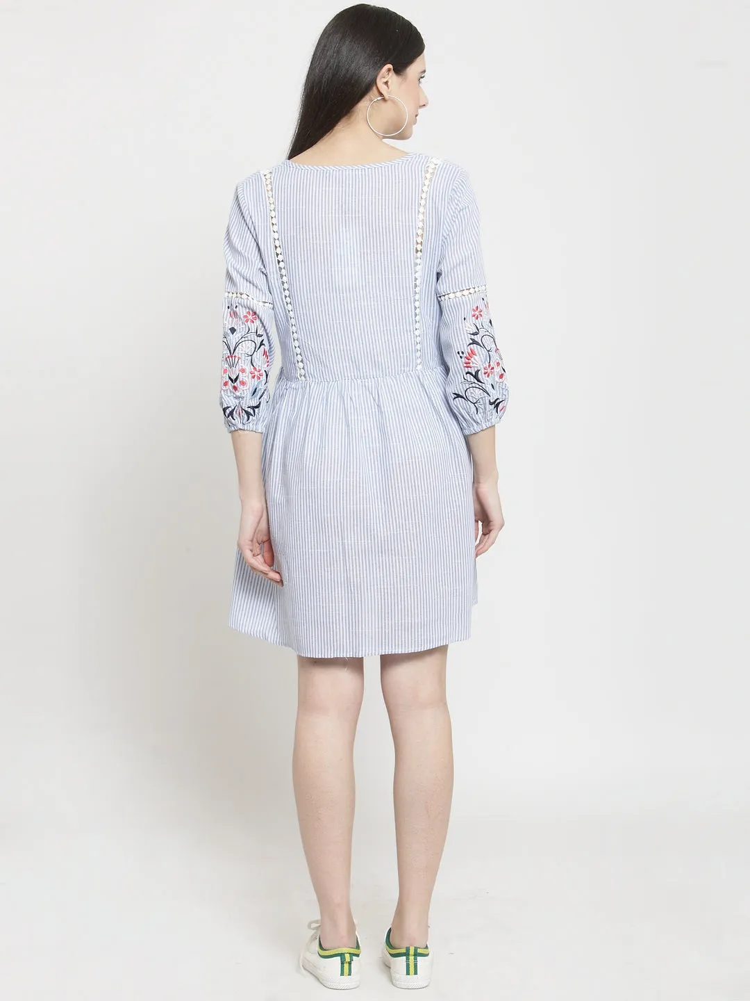 Women Blue Striped Round With V-Neck Shift Dress