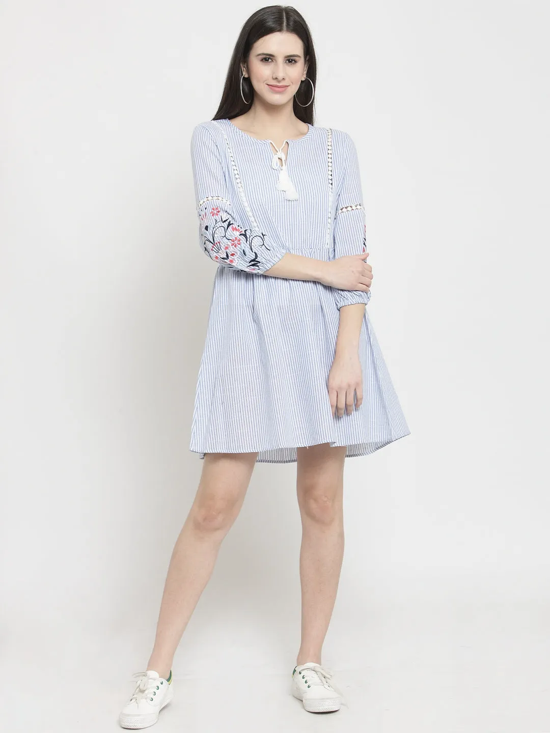 Women Blue Striped Round With V-Neck Shift Dress